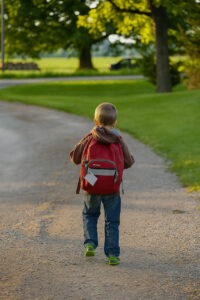 Wydatki szkolne a domowy budżet – jak planować rok szkolny i inwestować w przyszłość dzieci?