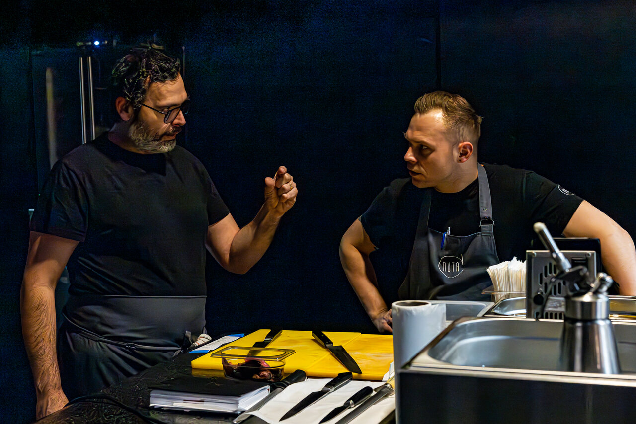 Read more about the article MAGIA ŁĄCZENIA: JAK FOOD PAIRING ZMIENIA SPOSÓB, W JAKI JEMY